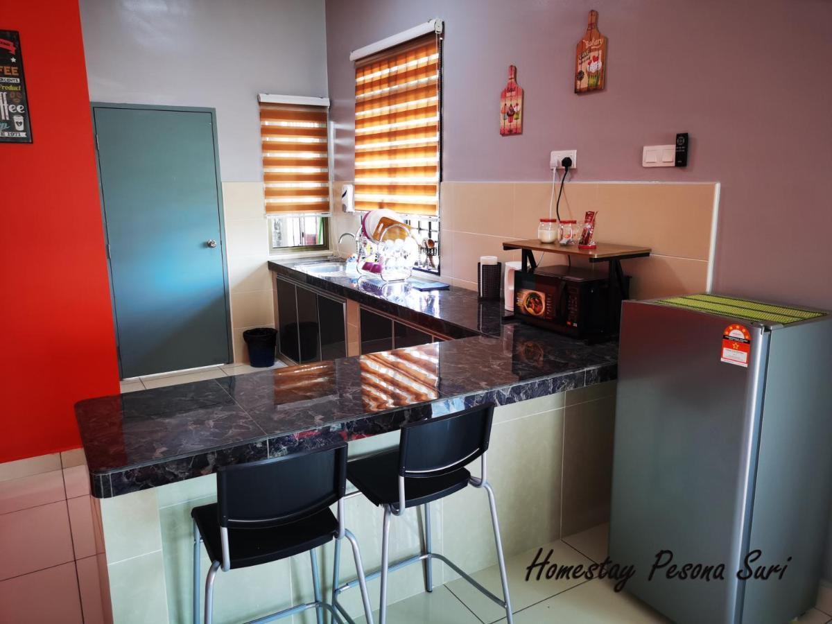 Pesona Suri Homestay Batu Pahat Buitenkant foto