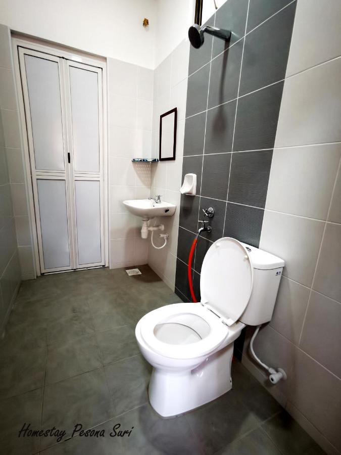 Pesona Suri Homestay Batu Pahat Buitenkant foto